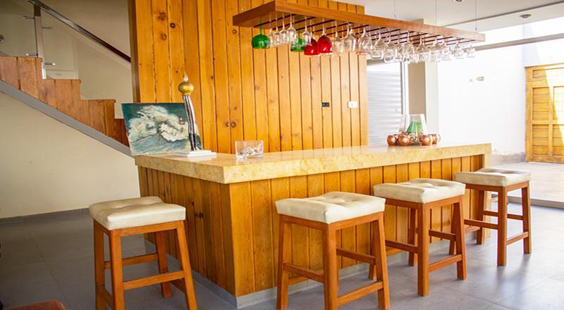 VENTA DE CASA DE 3 PISOS EN PIMENTEL